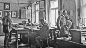 Mitarbeiter im Wiener Büro der Firma Graumann.