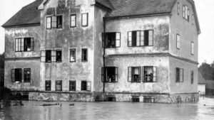 Böhmische Villa (Traun Nr. 121, zugekauft 1920, ehemals Roithnerhaus) wegen der aus Böhmen übersiedelten Weber so getauft.